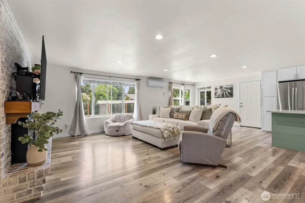 6006 16th Avenue SE Lacey WA 98503