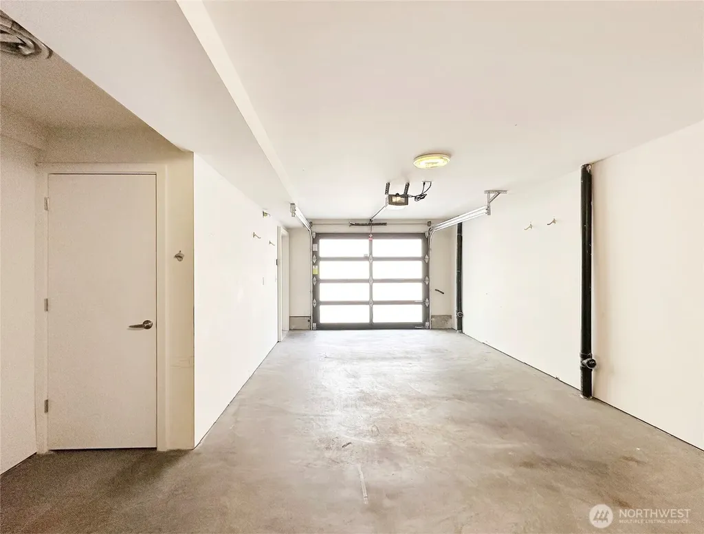 4812 Linden Avenue N Seattle WA 98103