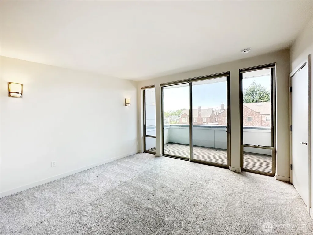4812 Linden Avenue N Seattle WA 98103