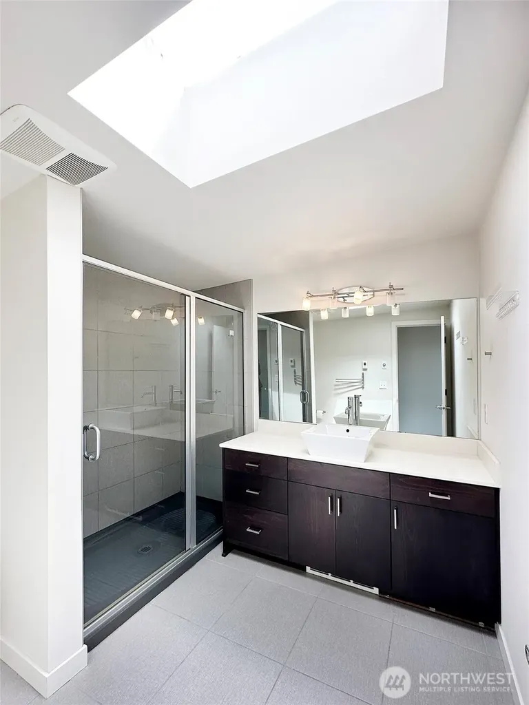 4812 Linden Avenue N Seattle WA 98103