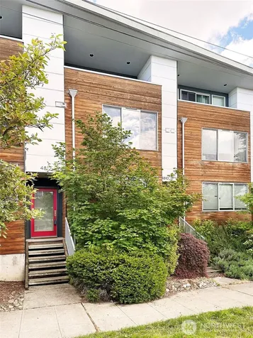 4812 Linden Avenue N Seattle WA 98103