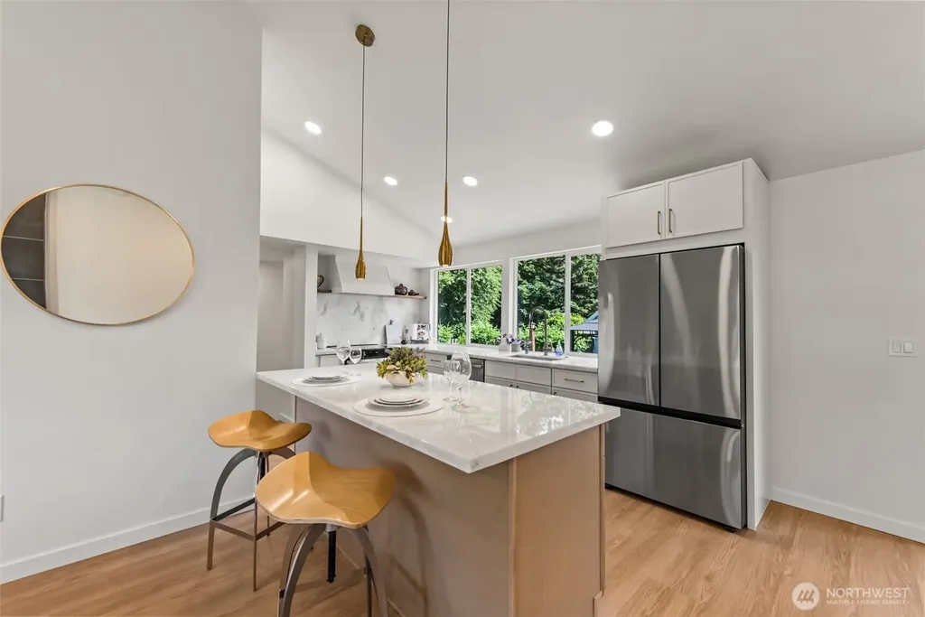 4303 NE 24th Street Renton WA 98059