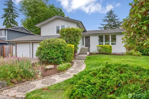 4303 NE 24th Street Renton WA 98059