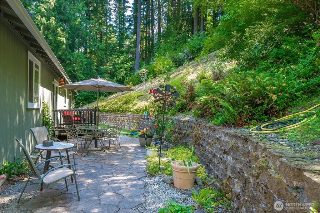 17118 S Vaughn Road NW Vaughn WA 98394