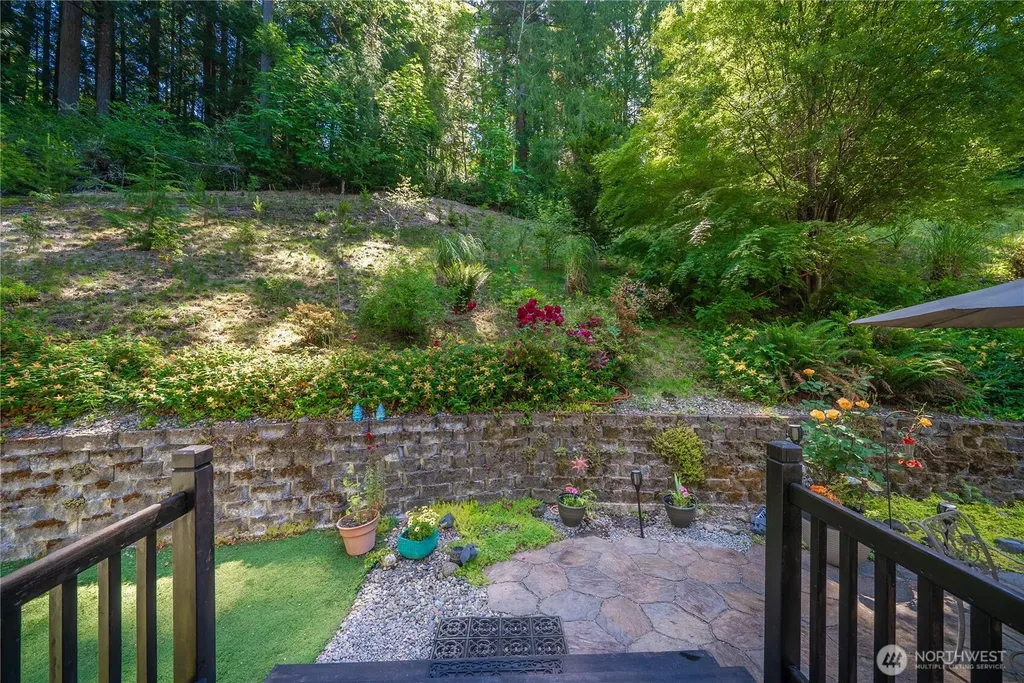 17118 S Vaughn Road NW Vaughn WA 98394