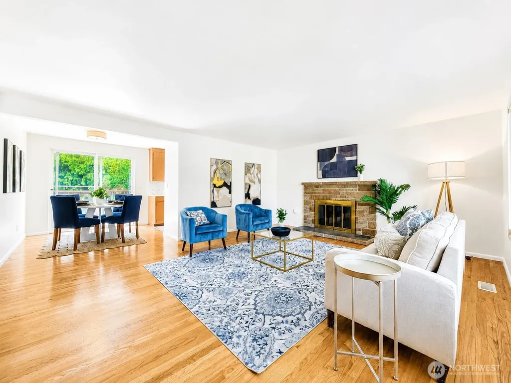 11253 12th Avenue S Seattle WA 98168