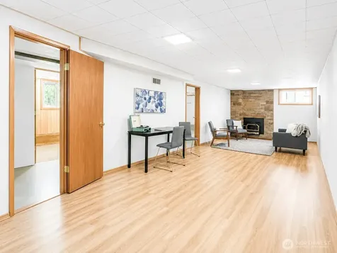 11253 12th Avenue S Seattle WA 98168
