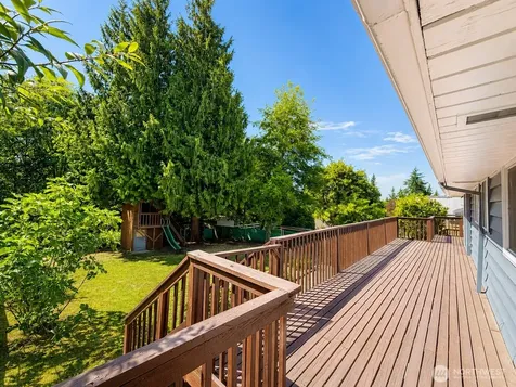 11253 12th Avenue S Seattle WA 98168