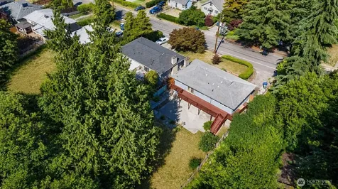 11253 12th Avenue S Seattle WA 98168