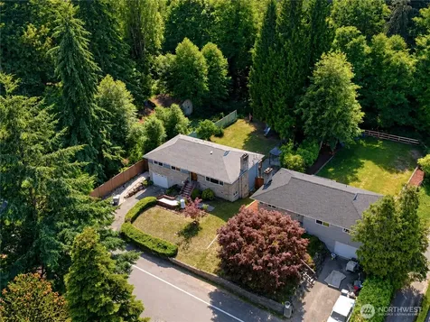 11253 12th Avenue S Seattle WA 98168
