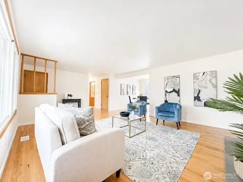 11253 12th Avenue S Seattle WA 98168