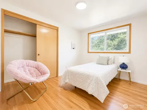 11253 12th Avenue S Seattle WA 98168