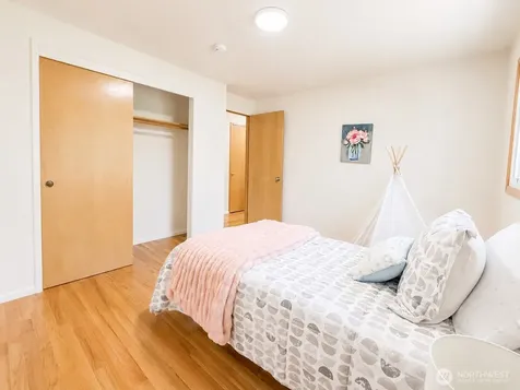 11253 12th Avenue S Seattle WA 98168