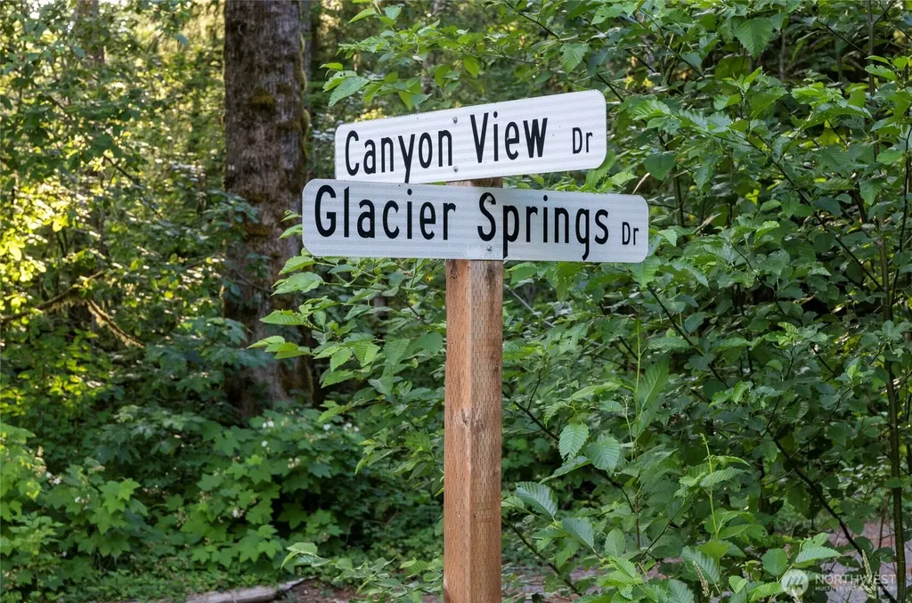 7573 Glacier Springs Drive Deming WA 98244