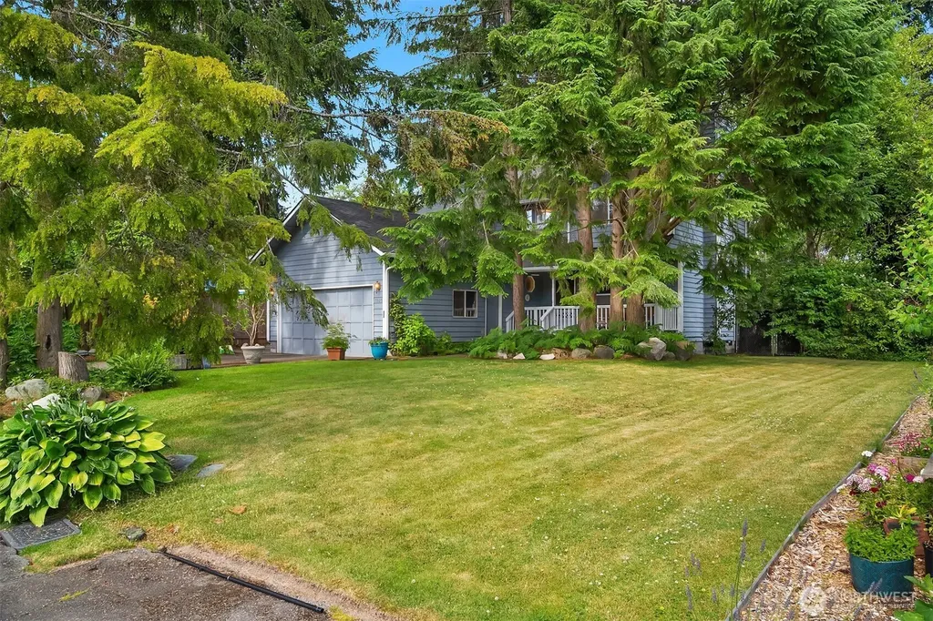7805 186th Street SW Edmonds WA 98026