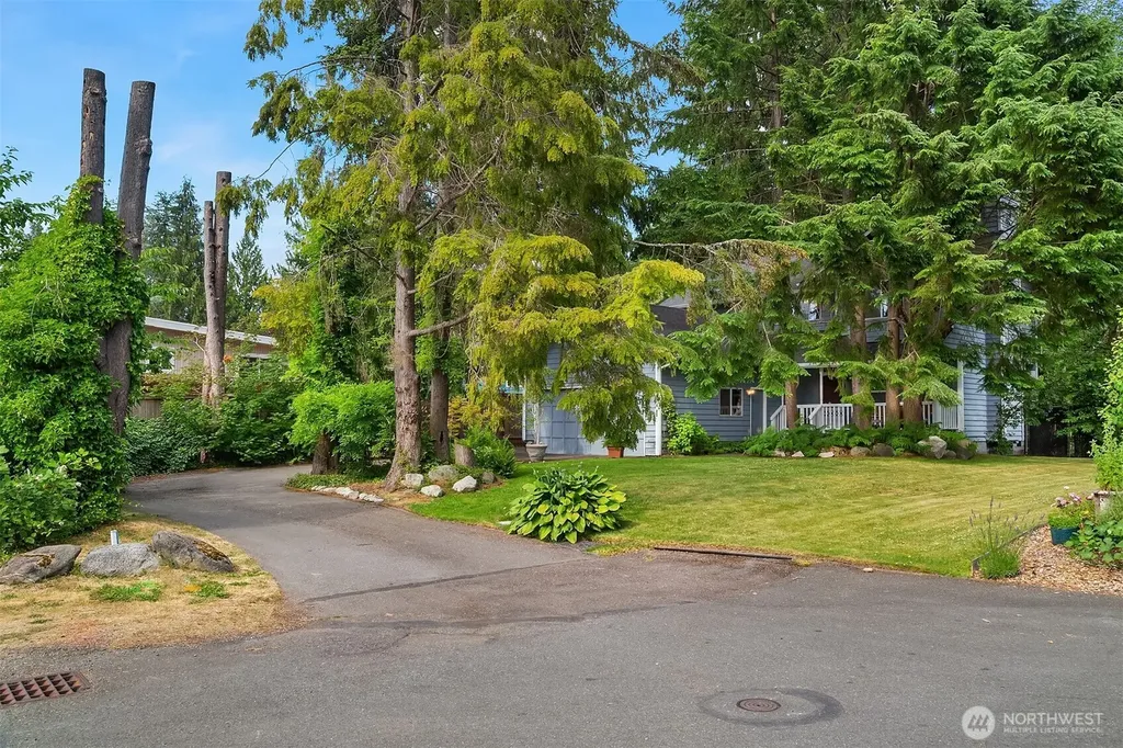 7805 186th Street SW Edmonds WA 98026