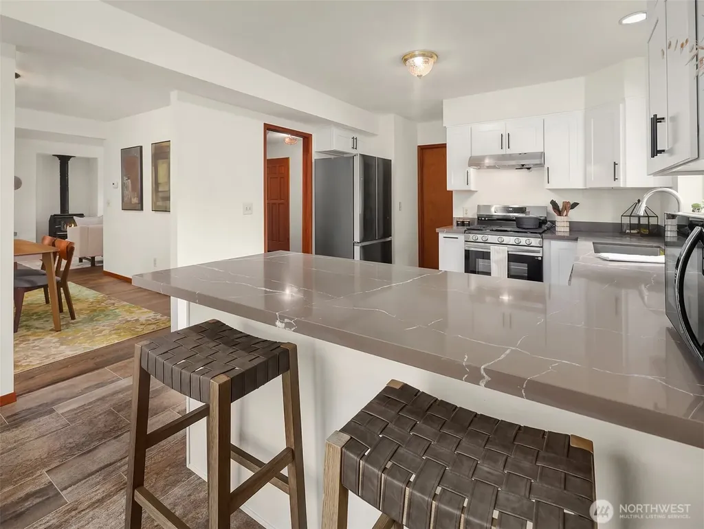 7805 186th Street SW Edmonds WA 98026