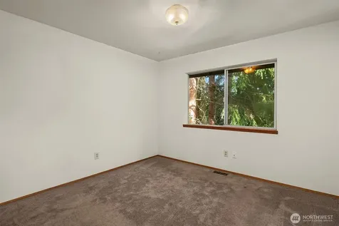 7805 186th Street SW Edmonds WA 98026