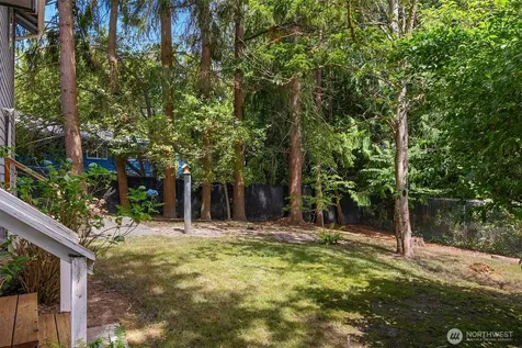 7805 186th Street SW Edmonds WA 98026