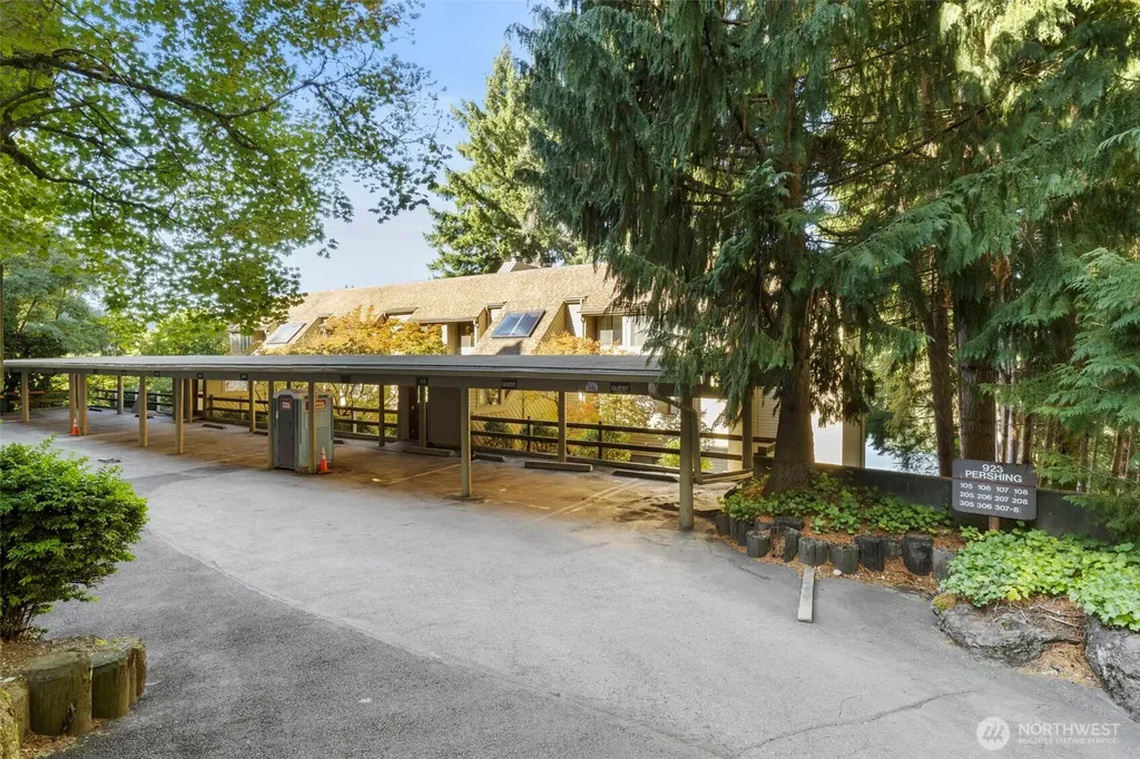 923 Pershing Avenue Bremerton WA 98312