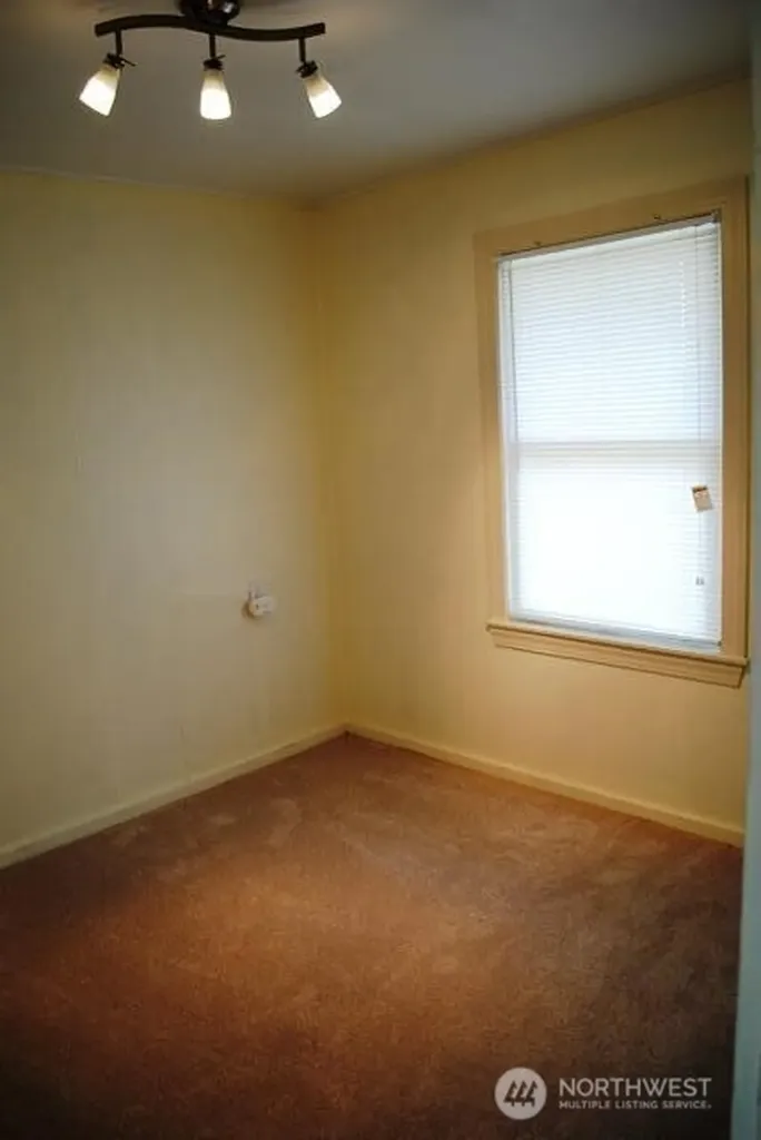 3708 S Perry Street Seattle WA 98118