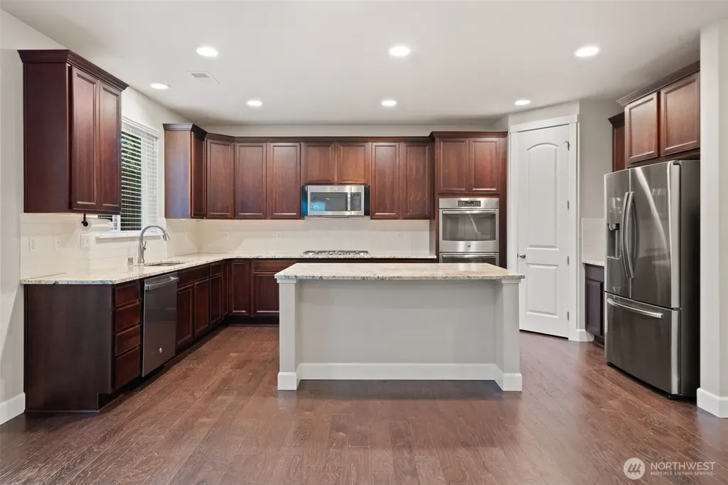 11320 Taylor Place Gig Harbor WA 98332