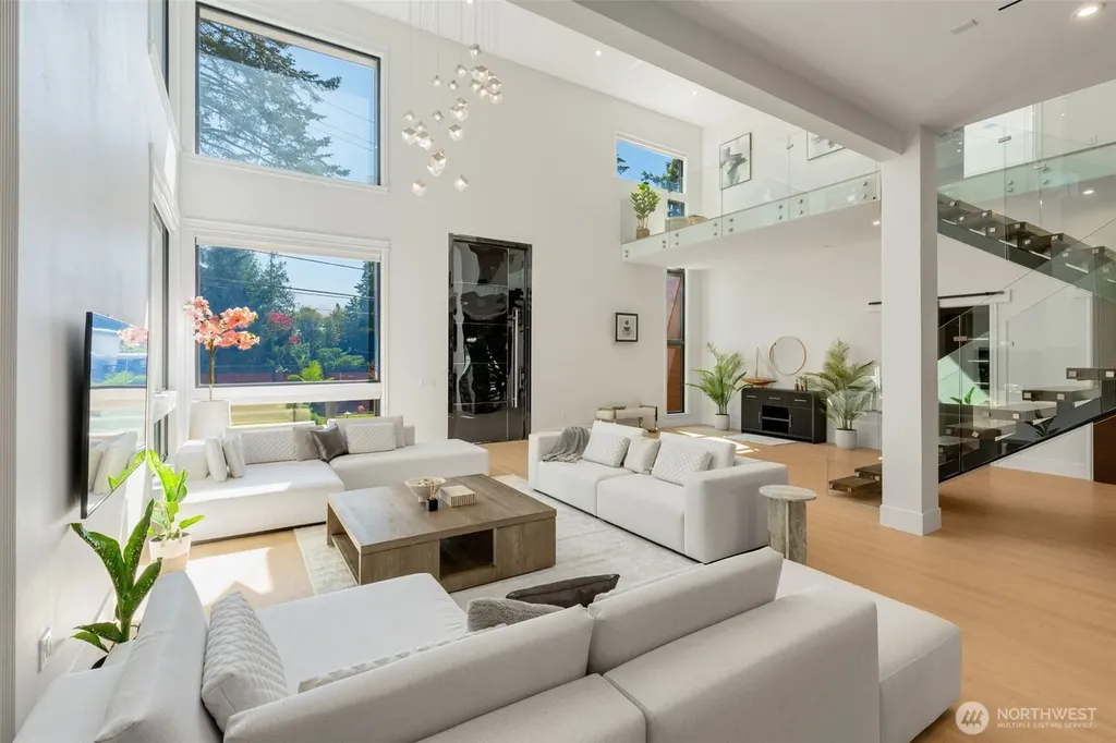 9741 132nd Avenue NE Kirkland WA 98033