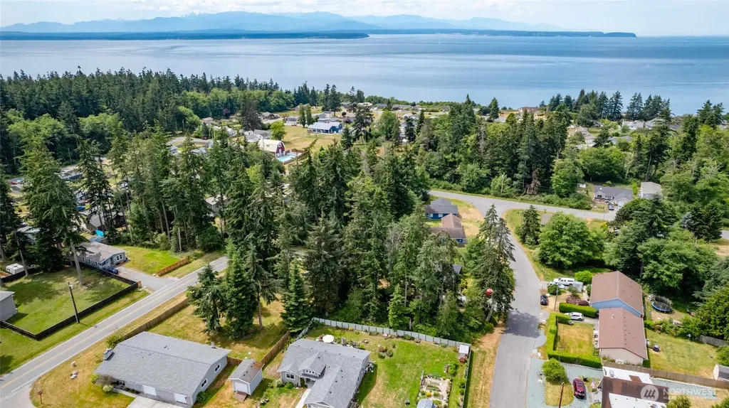 386 Smith Street Coupeville WA 98239