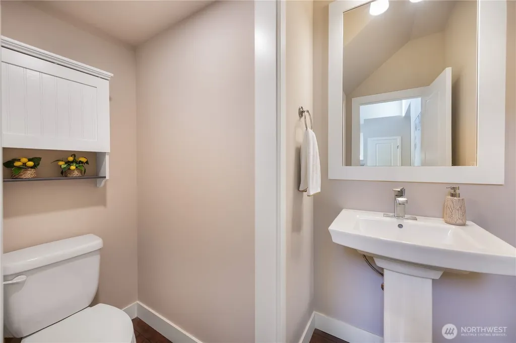 801 3rd Place NE Issaquah WA 98029