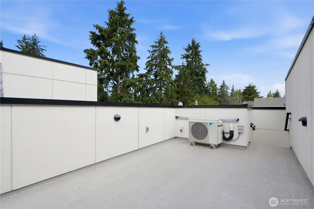 14013 Greenwood Avenue N Seattle WA 98133