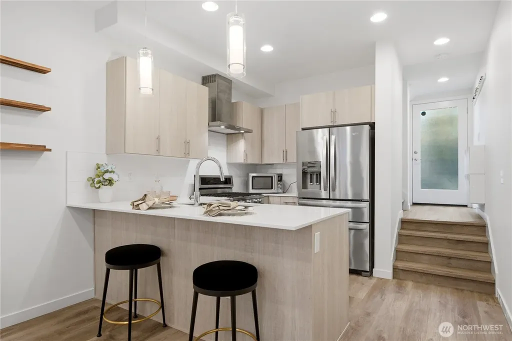 14013 Greenwood Avenue N Seattle WA 98133