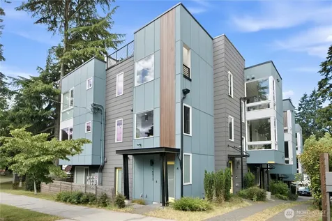 14013 Greenwood Avenue N Seattle WA 98133