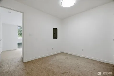 14013 Greenwood Avenue N Seattle WA 98133