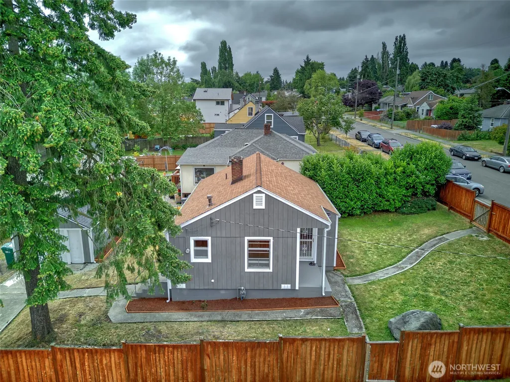 13504 35th Avenue S Tukwila WA 98168