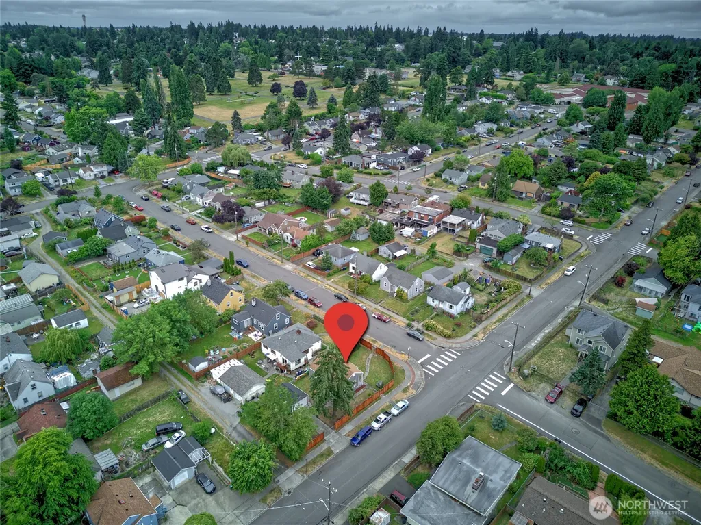13504 35th Avenue S Tukwila WA 98168