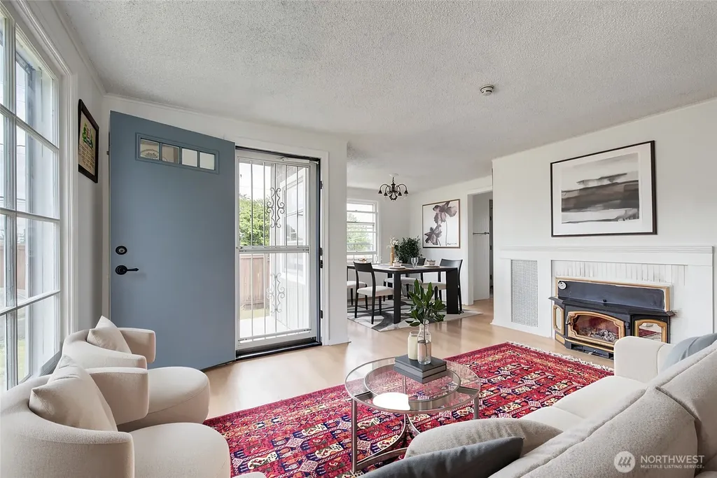 13504 35th Avenue S Tukwila WA 98168