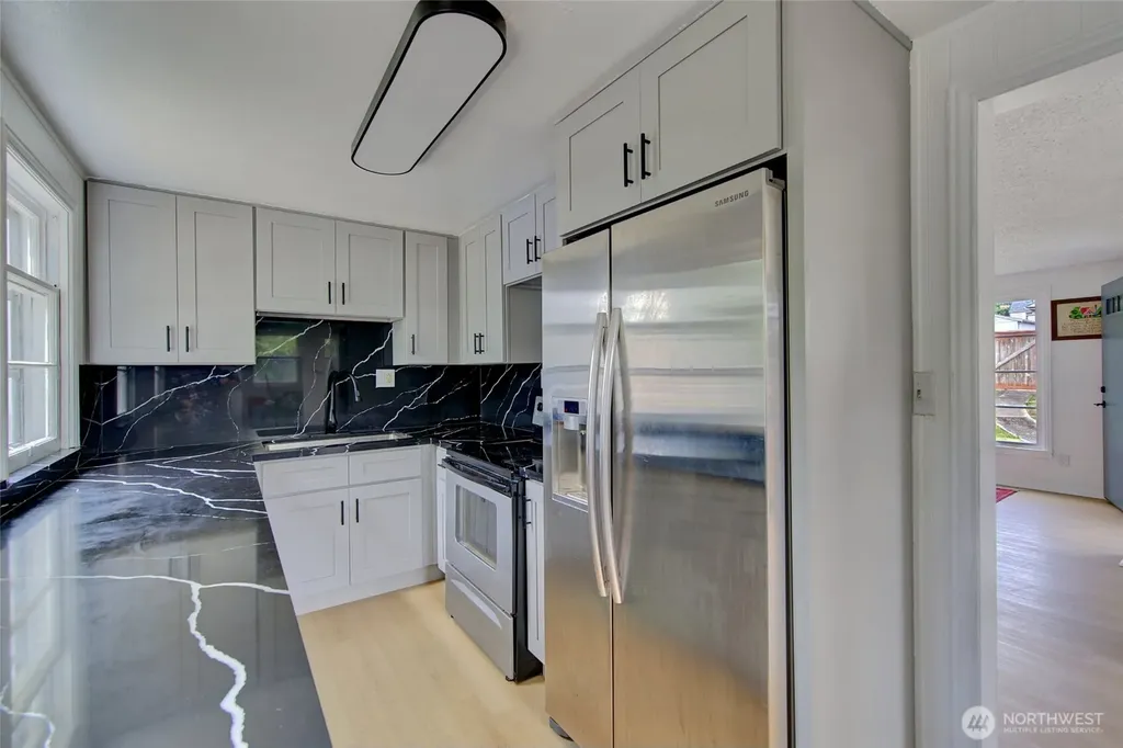 13504 35th Avenue S Tukwila WA 98168