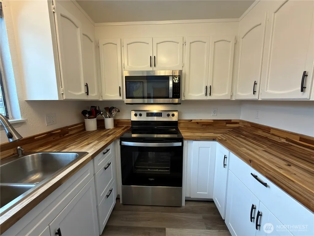826 N Beech Street Port Angeles WA 98362