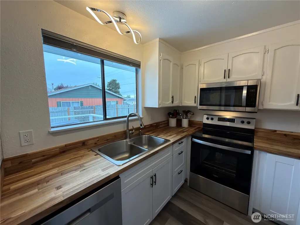 826 N Beech Street Port Angeles WA 98362