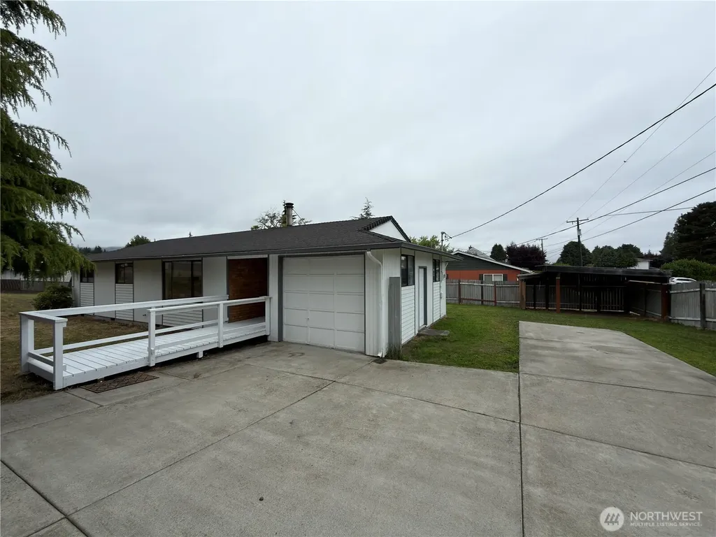 826 N Beech Street Port Angeles WA 98362