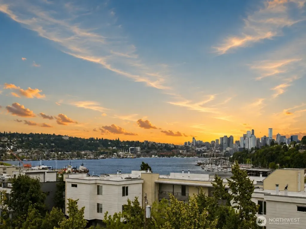 936 N 35th Street Seattle WA 98103