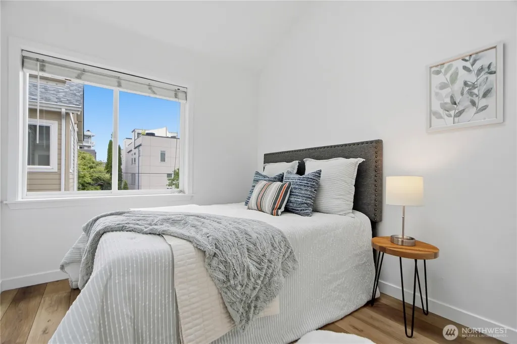 936 N 35th Street Seattle WA 98103
