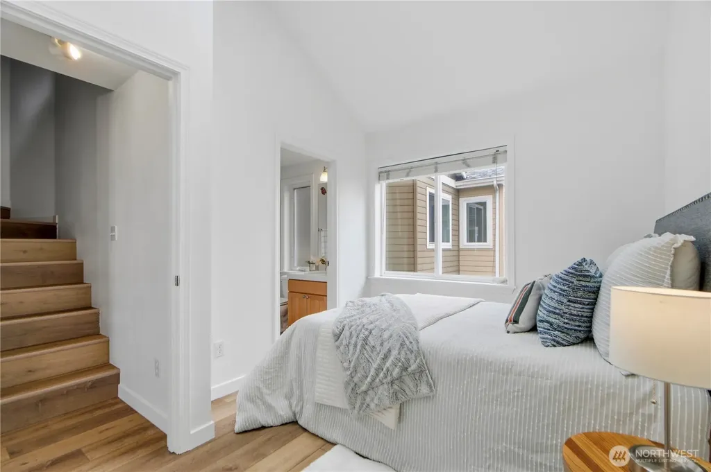 936 N 35th Street Seattle WA 98103