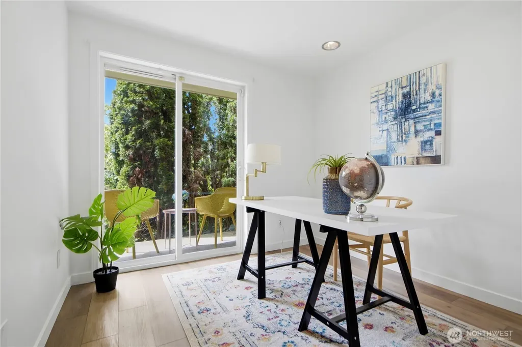 936 N 35th Street Seattle WA 98103