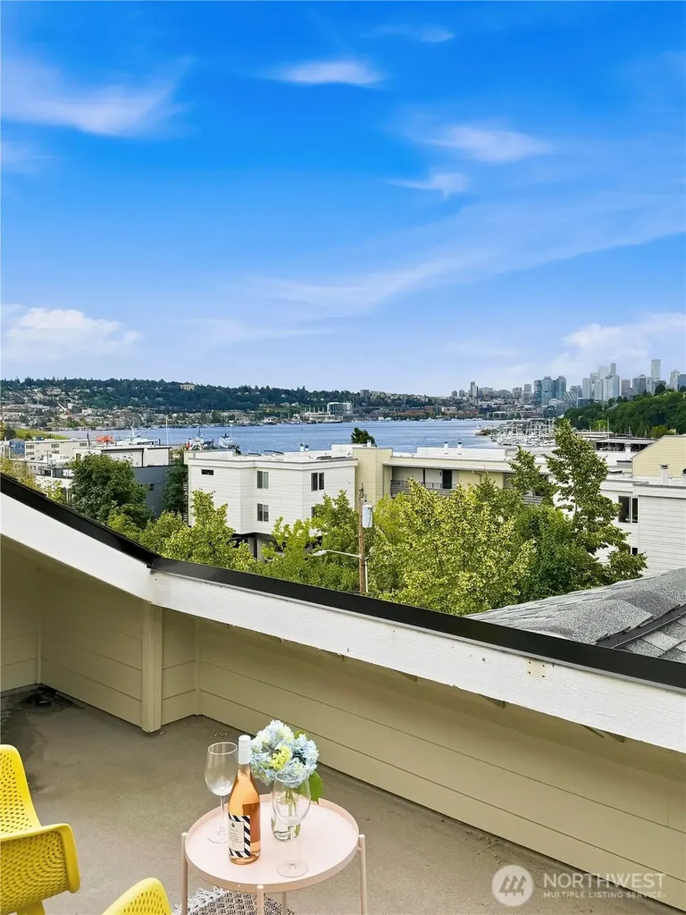 936 N 35th Street Seattle WA 98103