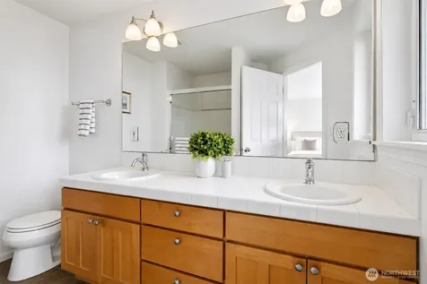 936 N 35th Street Seattle WA 98103