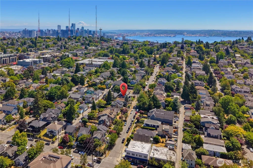 2204 3rd Avenue W Seattle WA 98119