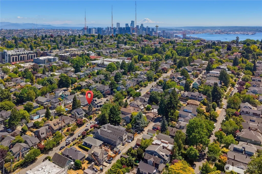 2204 3rd Avenue W Seattle WA 98119