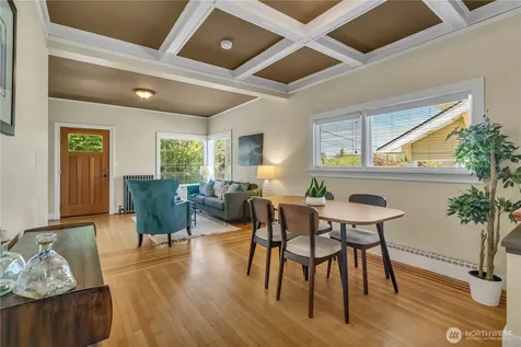 2204 3rd Avenue W Seattle WA 98119