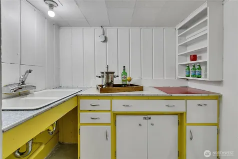 2204 3rd Avenue W Seattle WA 98119